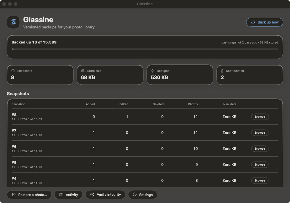 Glassine dashboard showing backup status, snapshot history, storage statistics, and restore controls